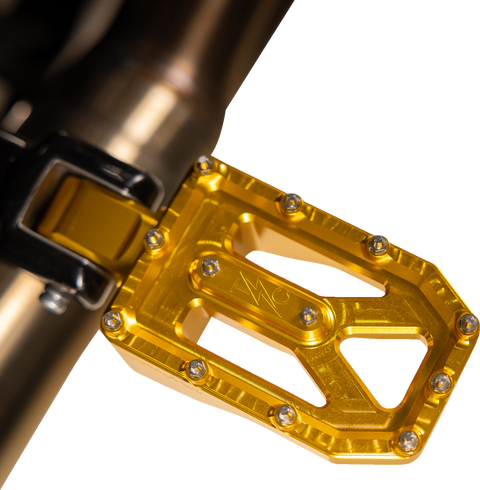 Aggressor Footpegs - Rear - Gold