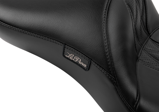 Maverick Daddy Long Legs Seat - Without Backrest - Diamond Stitch - HR2 Inlay - FLH/FLT &