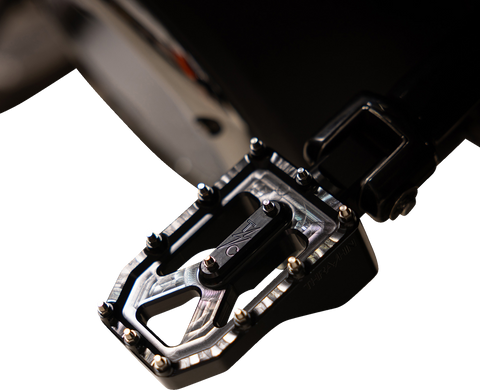 Aggressor Footpegs - Rear - Black