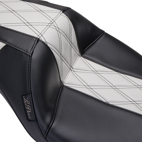 Outcast GT Seat - Full-Length - w/o Backrest - Black Double Diamond w/White Inlay - FL &