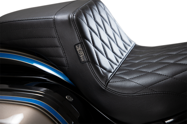 Kickflip Seat - Diamond - Black - Softail &