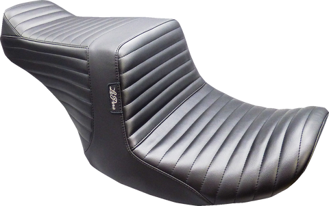 Tailwhip Up Front Seat - Pleated - FLT/FLH &