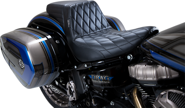 Kickflip Seat - Diamond - Black - Softail &