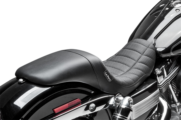 Daytona Sport Seat - Flat Track Stitch - Black - Dyna &