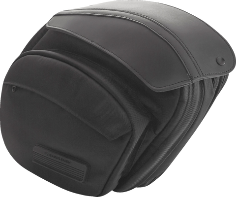 Saddlebags - M8 Softail