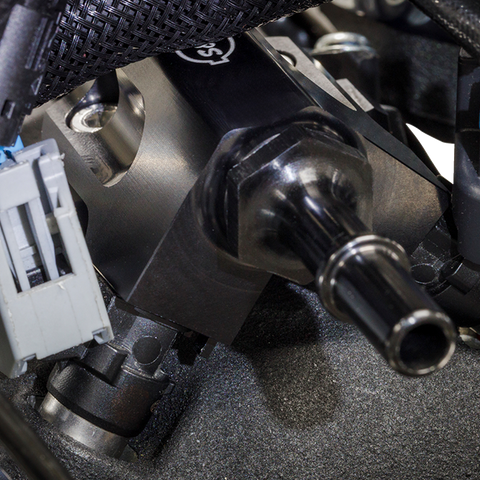 Replacement Fuel Rail Kit - Black - M8 Touring