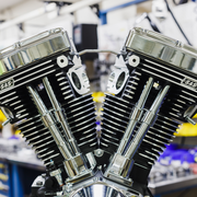 V124 Long Block Engine - Chrome/Wrinkle Black - Big Twin | Custom Chasis w/Alternator-Style Primary